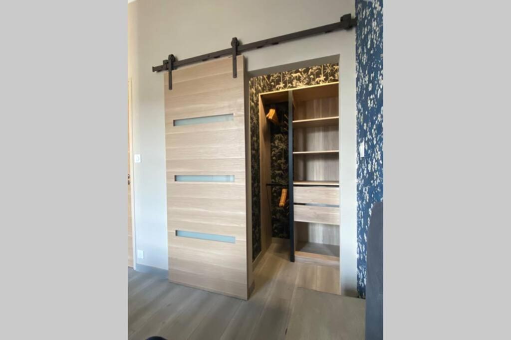 Magnifique Appartement Climatise - Classe 4 Etoiles Terrasson Exterior foto