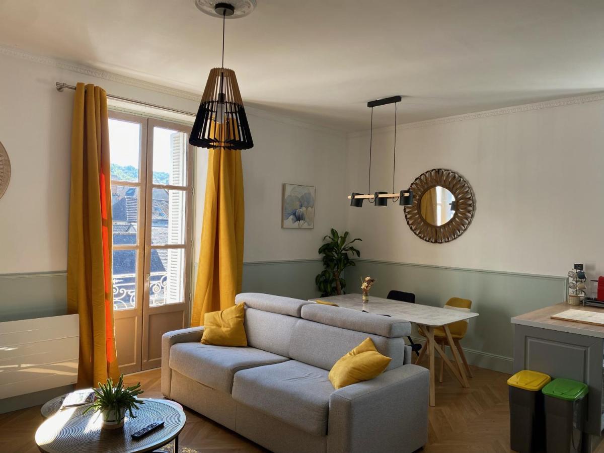 Magnifique Appartement Climatise - Classe 4 Etoiles Terrasson Exterior foto
