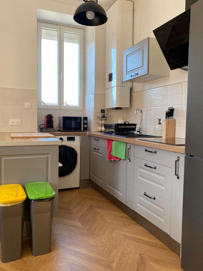 Magnifique Appartement Climatise - Classe 4 Etoiles Terrasson Exterior foto
